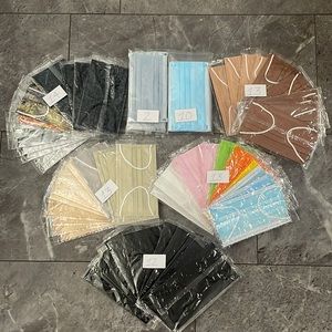 77 mixed bundle disposable mask.
